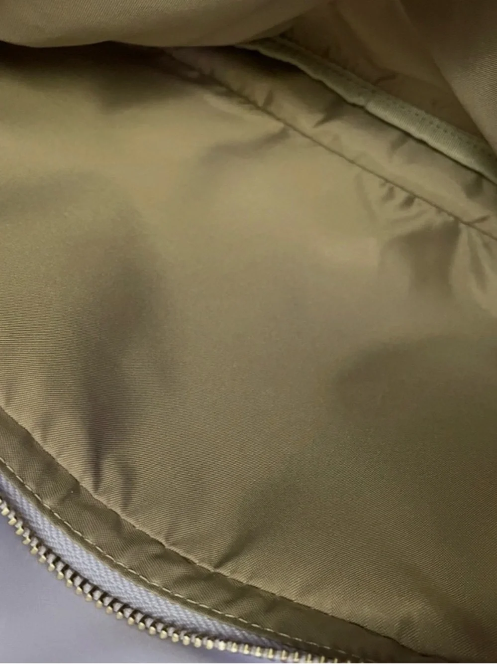 Lilac LULULEMON Everywhere Backpack 22L Metal Hardware - Picture 4 of 4